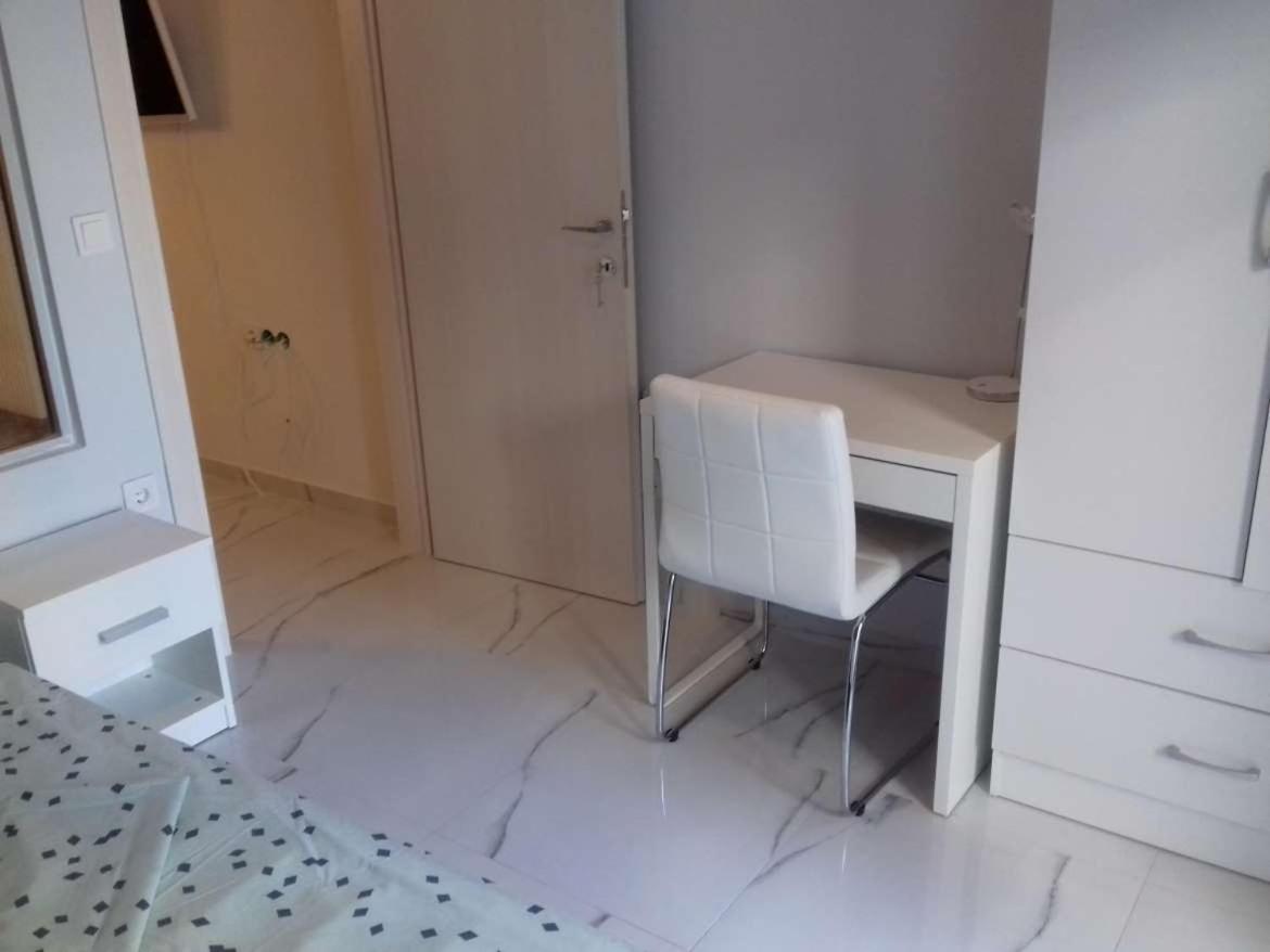 Center No 2 Apartment