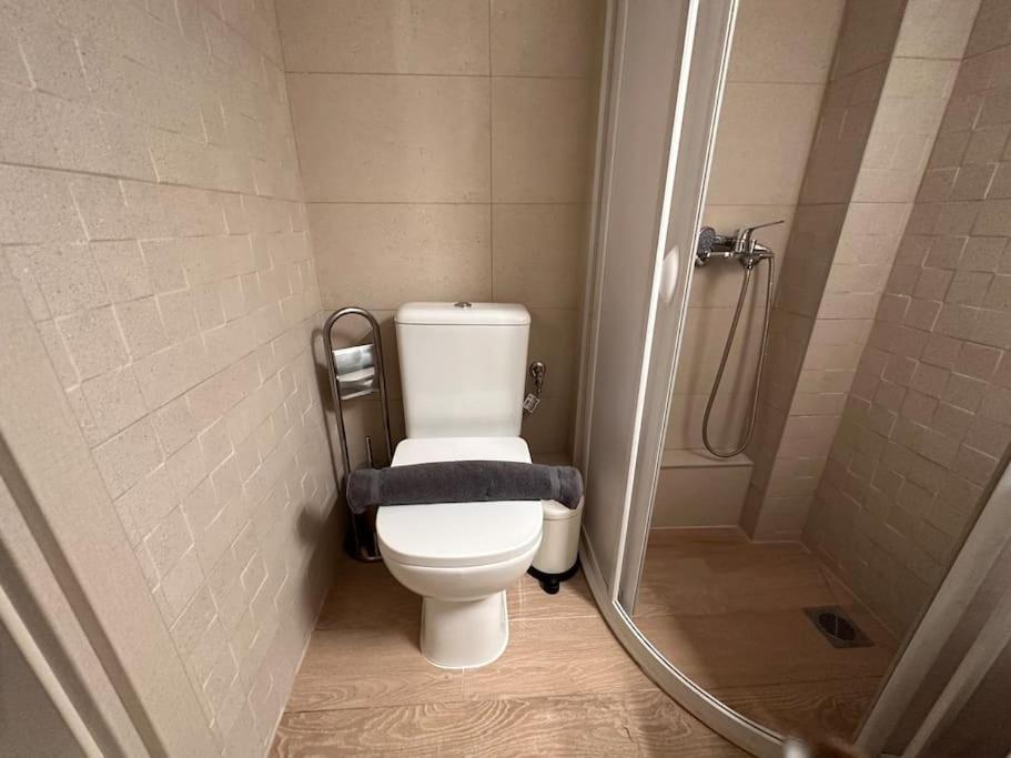 The Yellowblue Apartment, Downtown Selanik