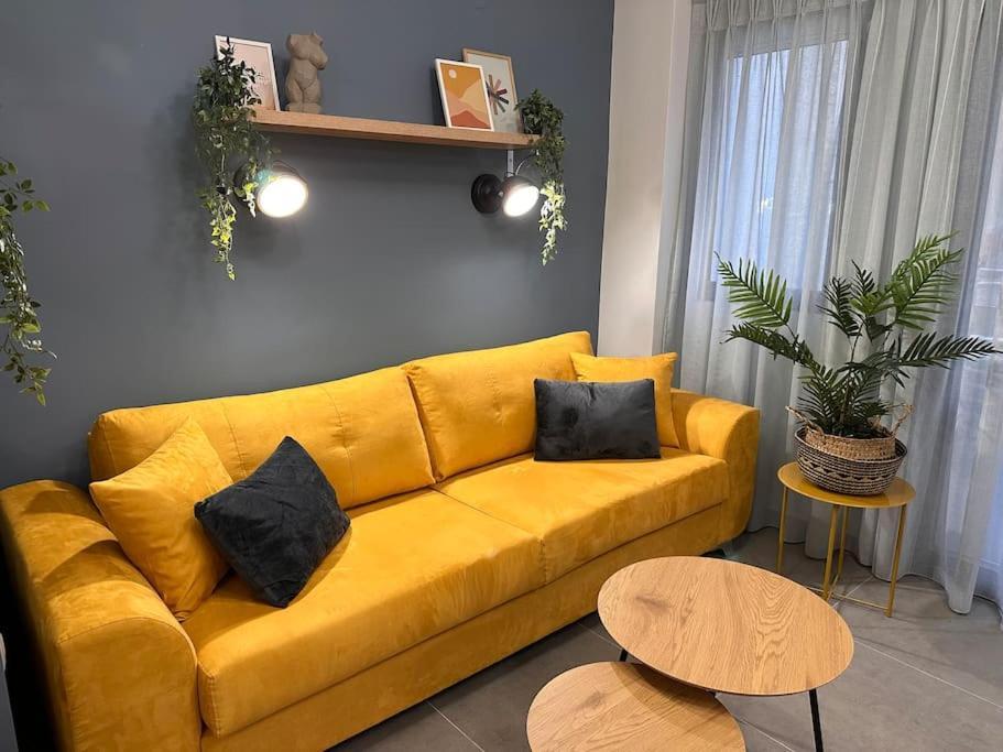 Daire The Yellowblue Apartment, Downtown