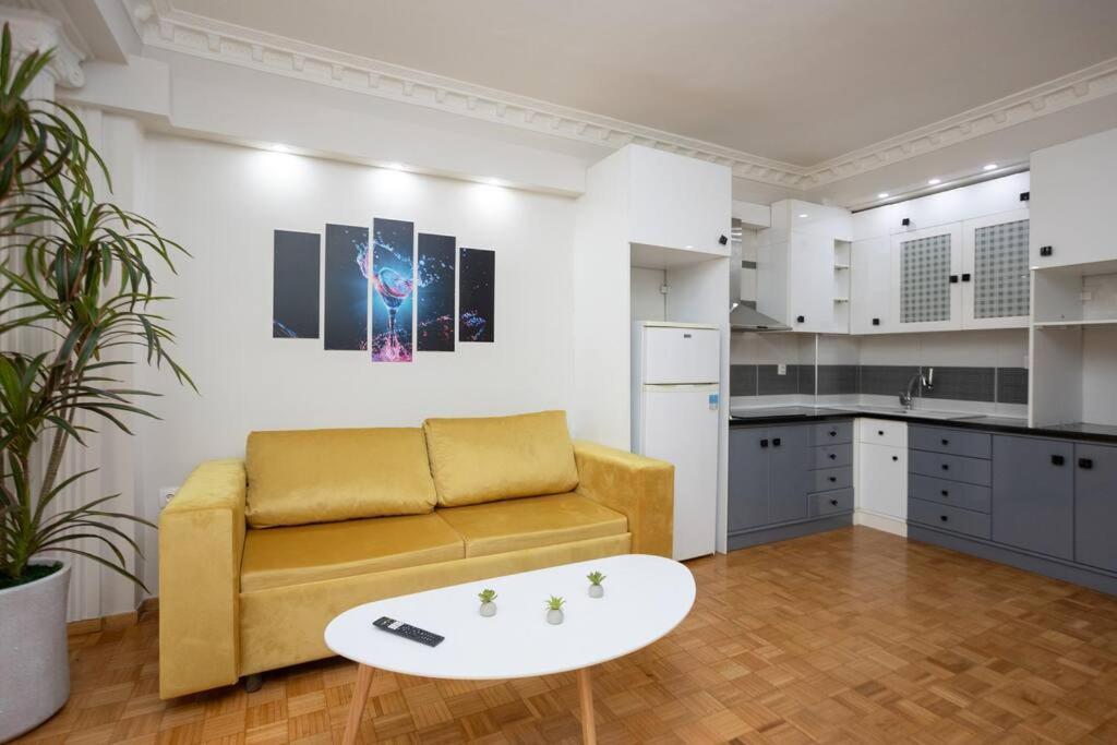 Hestia Apartment!