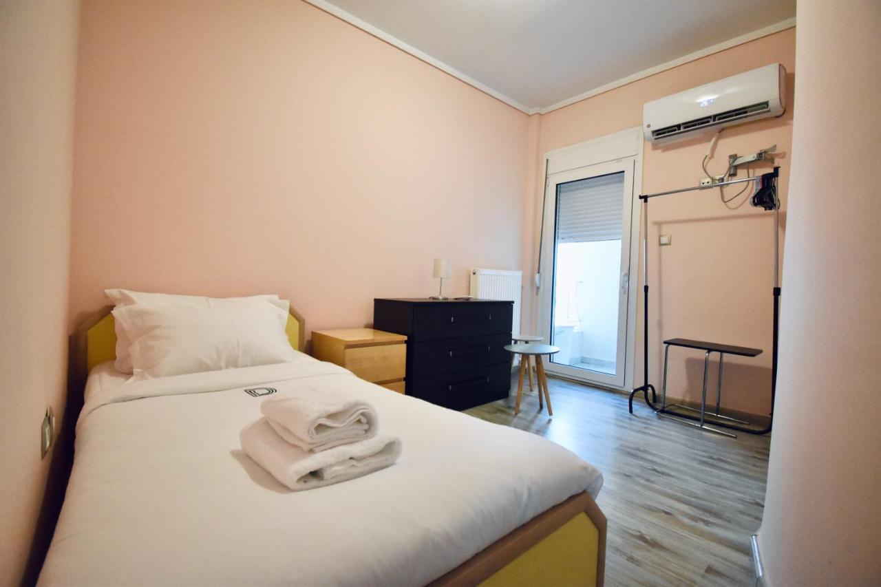 Aristoteles Square Apartment