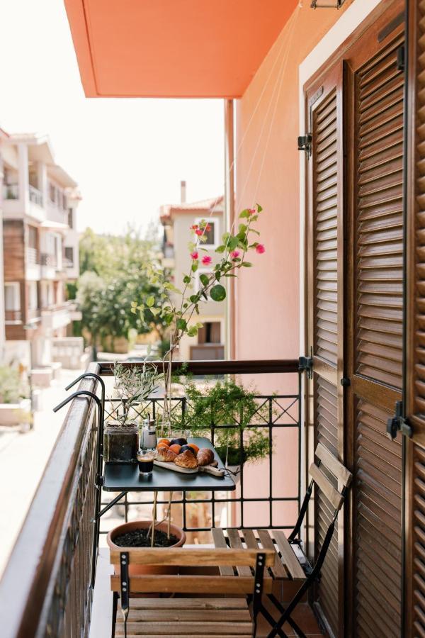 Upper * Thessaloniki