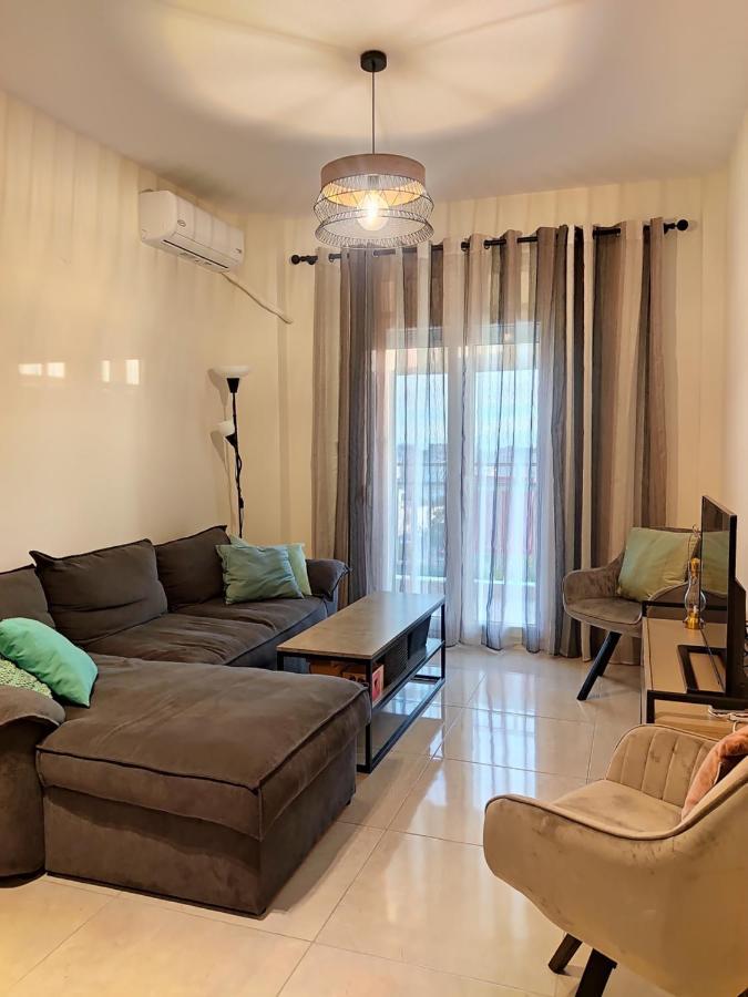Panorama + Free Street Parking Apartment Thessaloniki