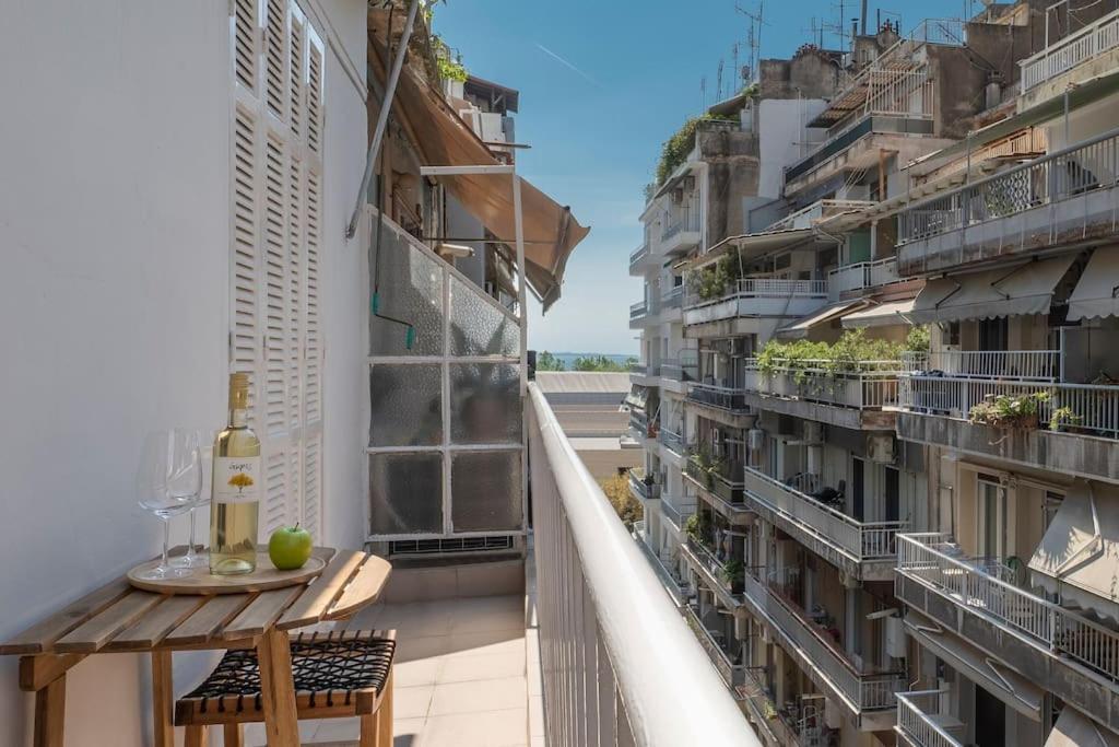 Superb In Center. Apartment