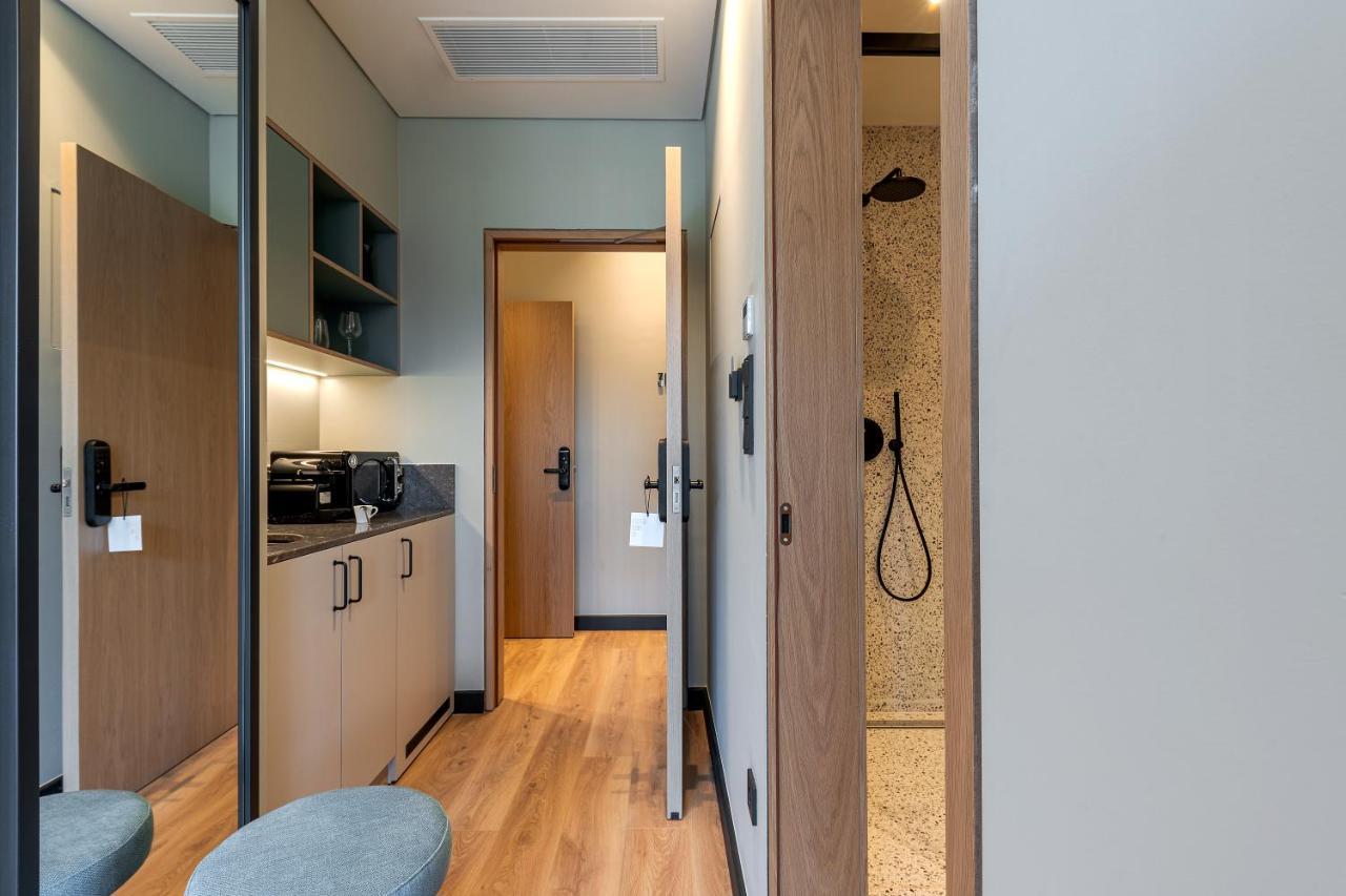 Thirtynine Urban Apartment *