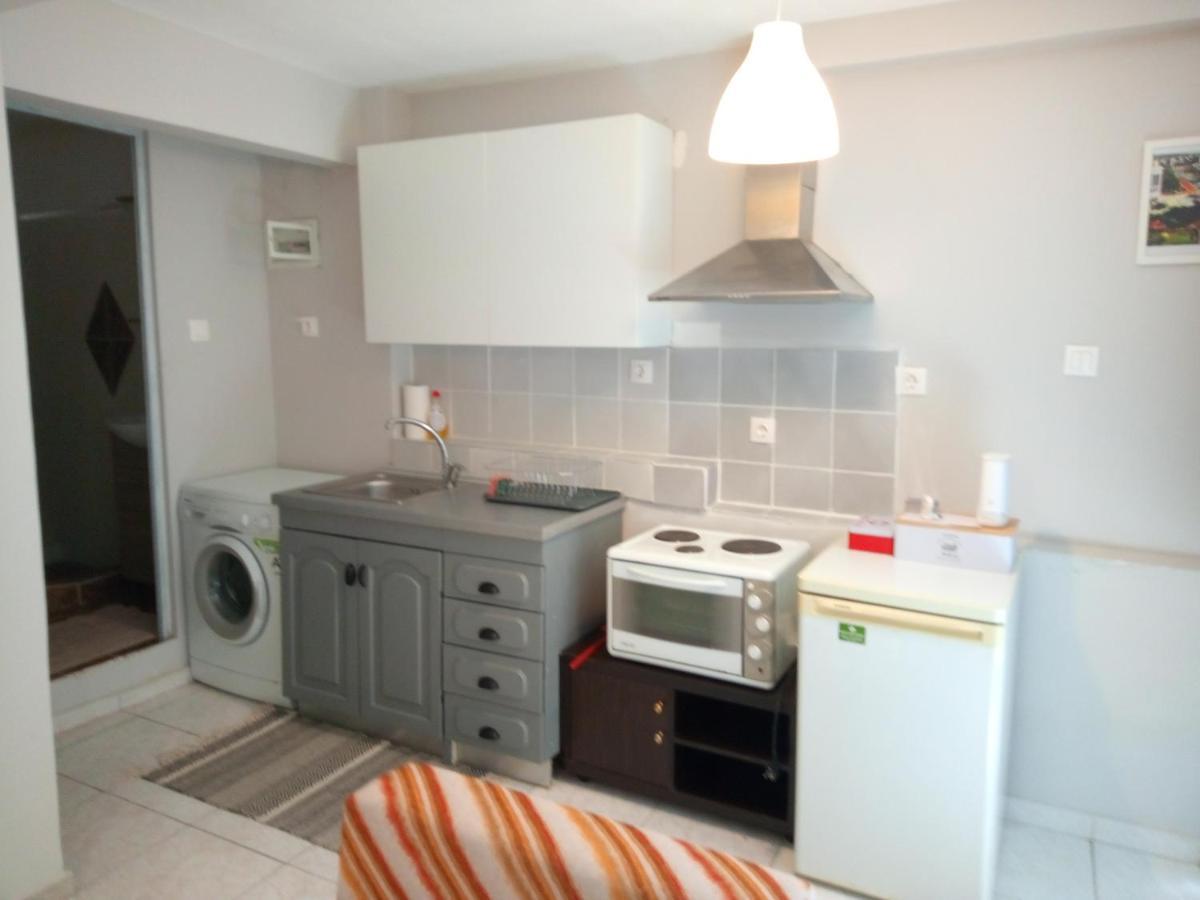 Apartment Savvas Mini