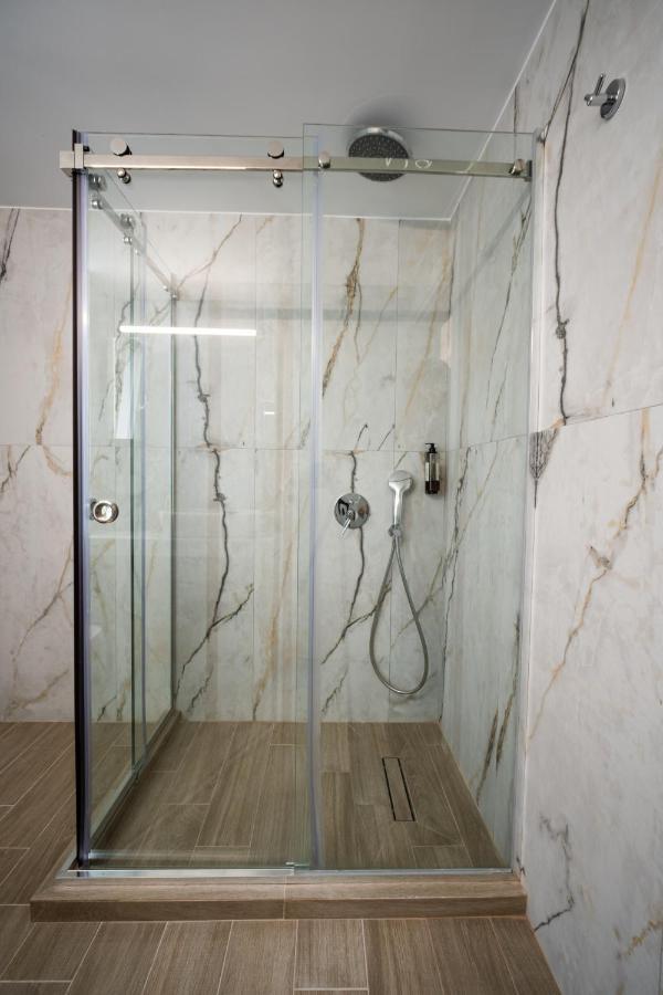 Agias Sofias Svolou Center 2 Căn hộ *
