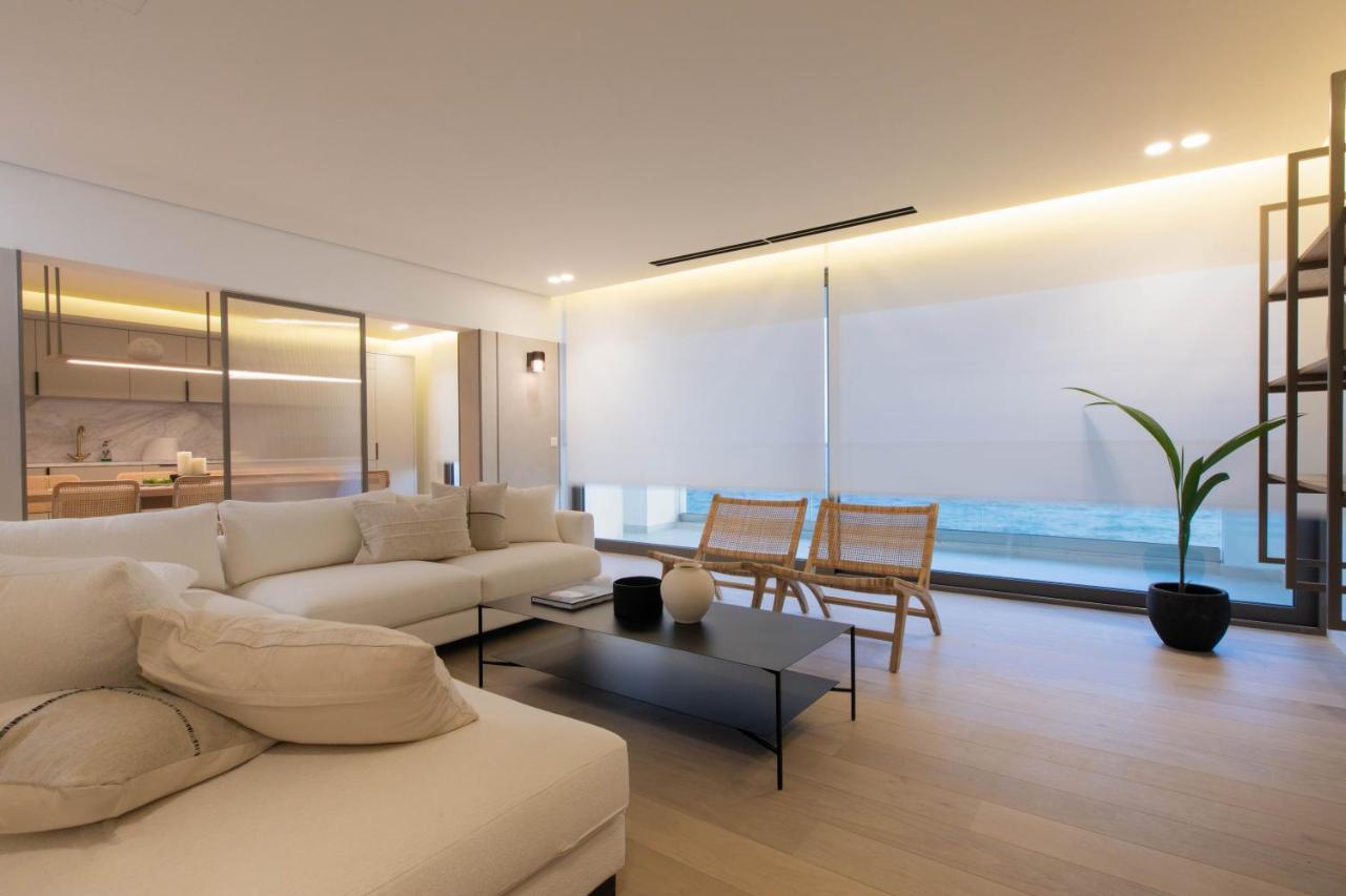 F & B Collection - Luxury Seafront 2 Bedroom