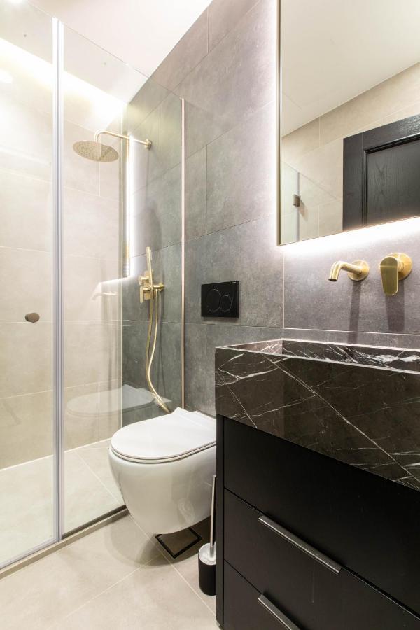 Apartment F & B Collection - Luxury Seafront 2 Bedroom