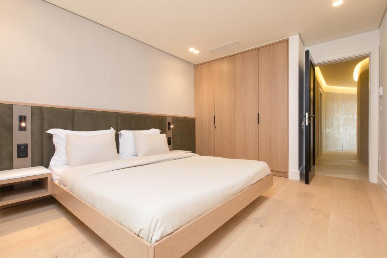 F & B Collection - Luxury Seafront 2 Bedroom Apartment
