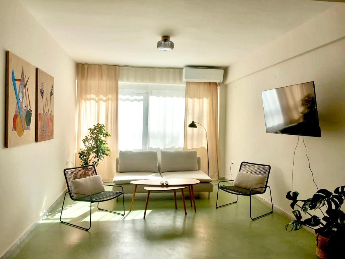 Specious Flat In Apart Otel Selanik
