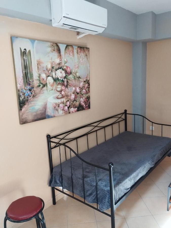 Cozy In Apartment Thessaloniki