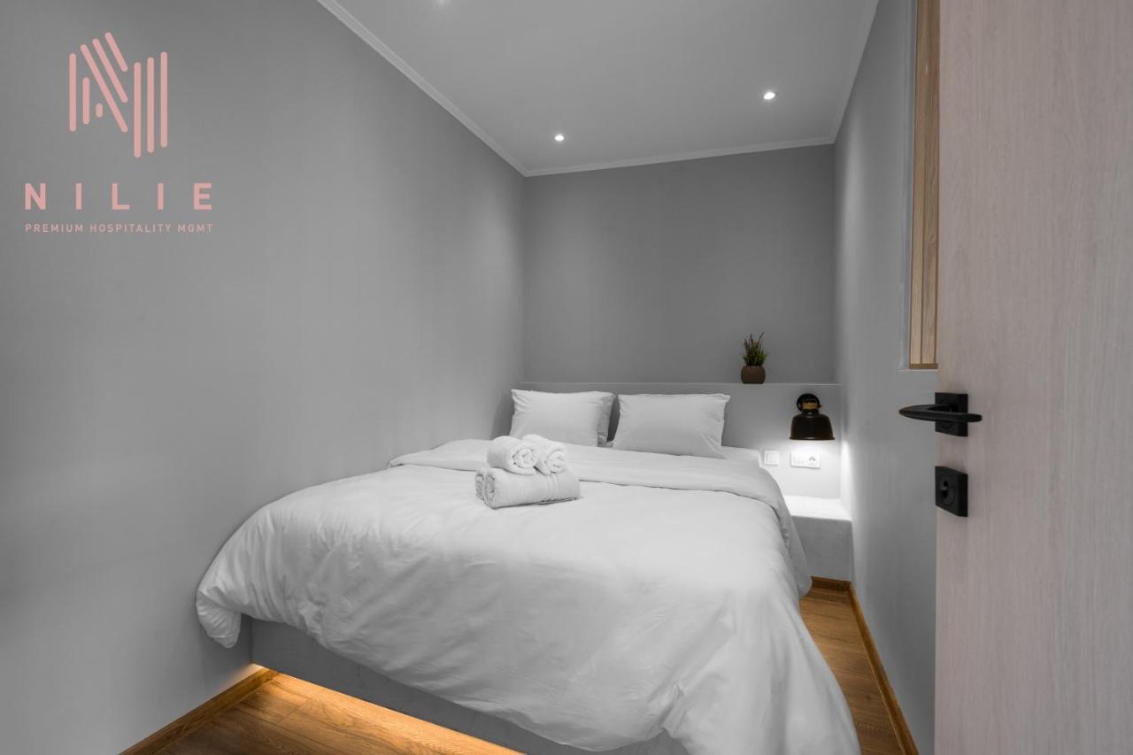 Next Door, Nilie Hospitality Mgmt *