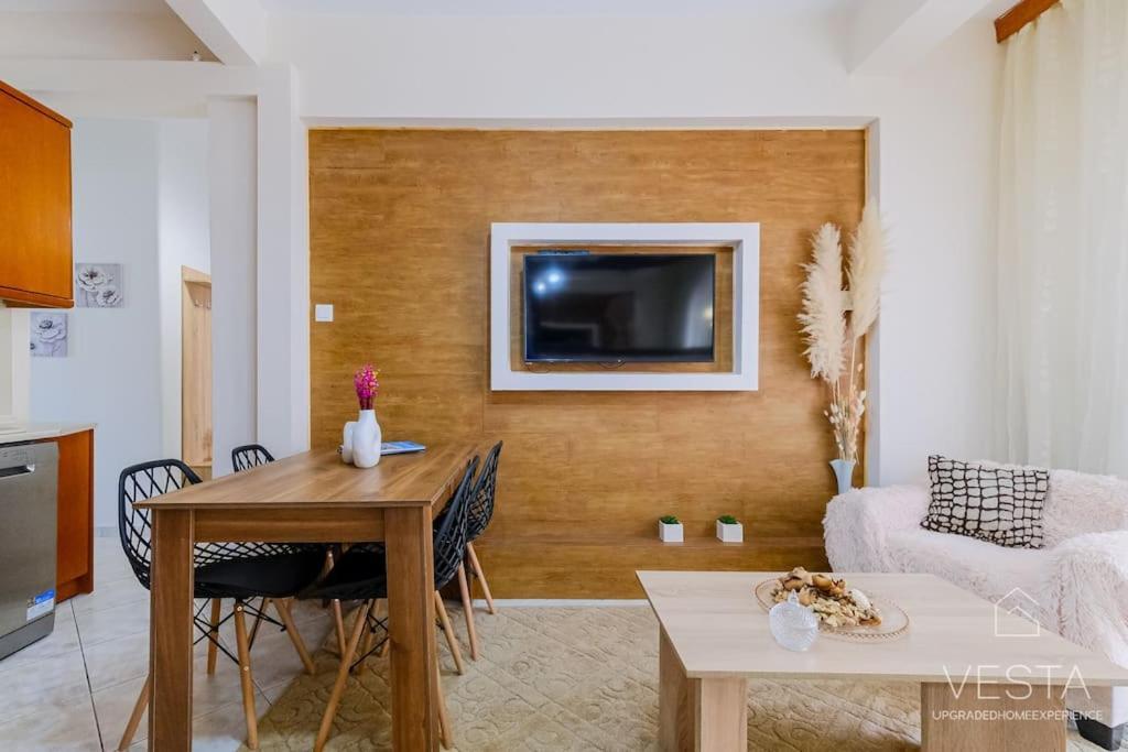 Apartment Fiorentino 2-bdrm Apartment, Vesta Philoxenia *