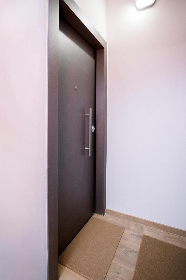 Luxury Downtown α1 Apartment *