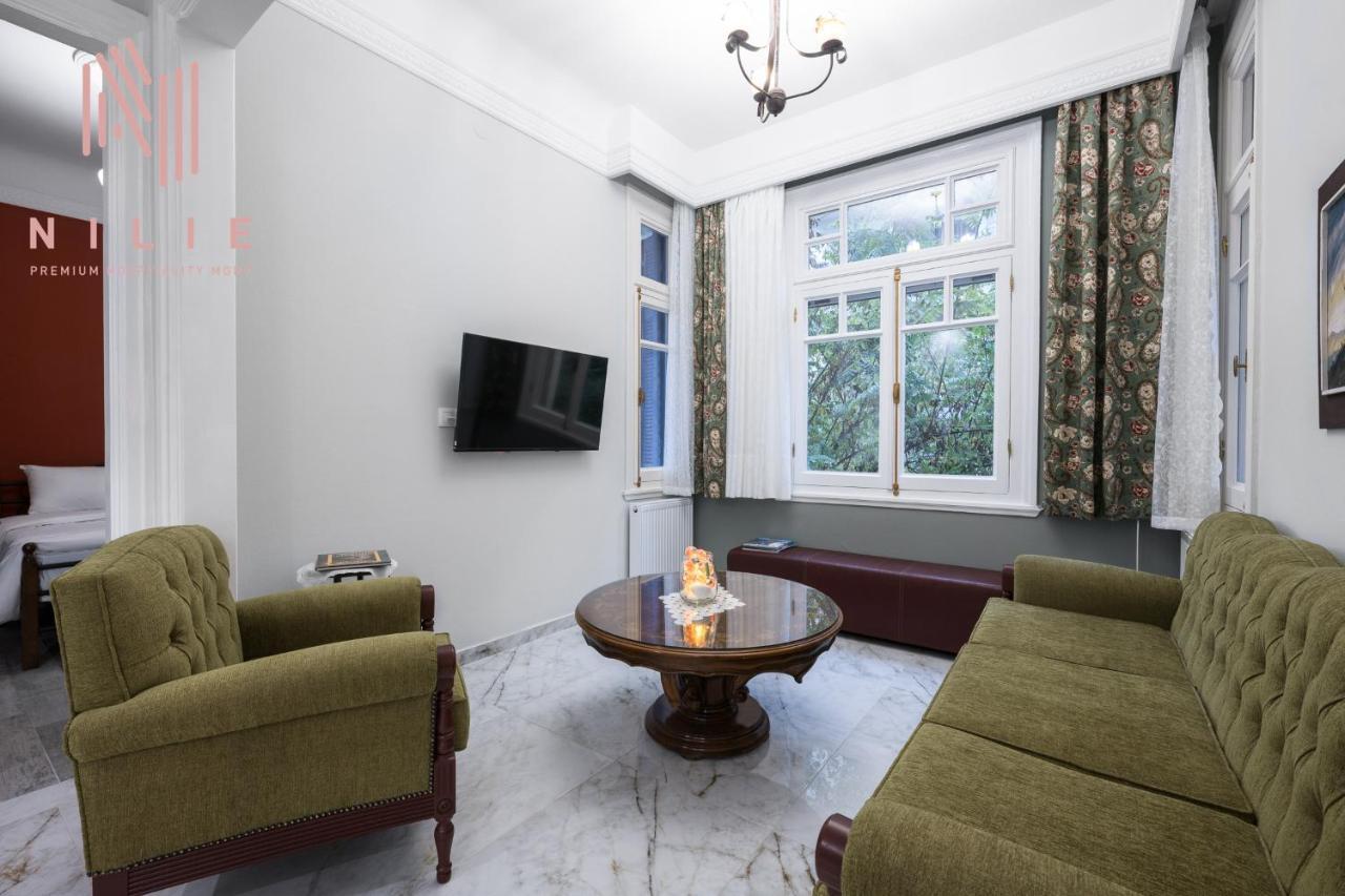 Elegant, Nilie Hospitality Mgmt Apartment