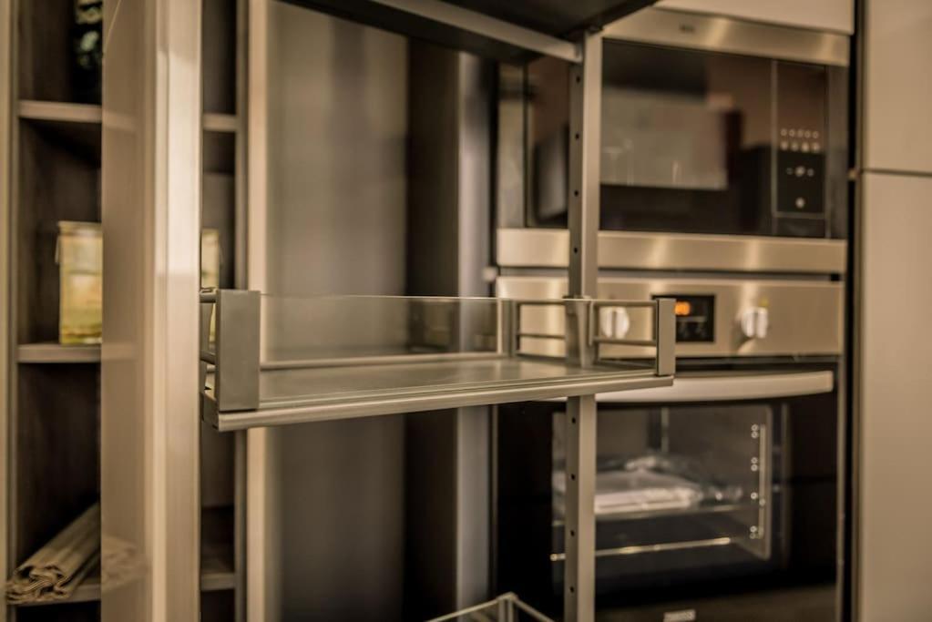 Eva's Glamorous Apartment