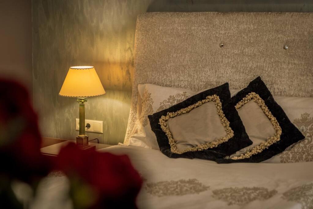 Eva's Glamorous Apartment Thessaloniki