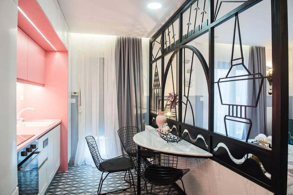 Petit 2 * Thessaloniki