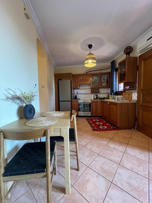 Apartment Centaurus In Old Town Thessaloniki