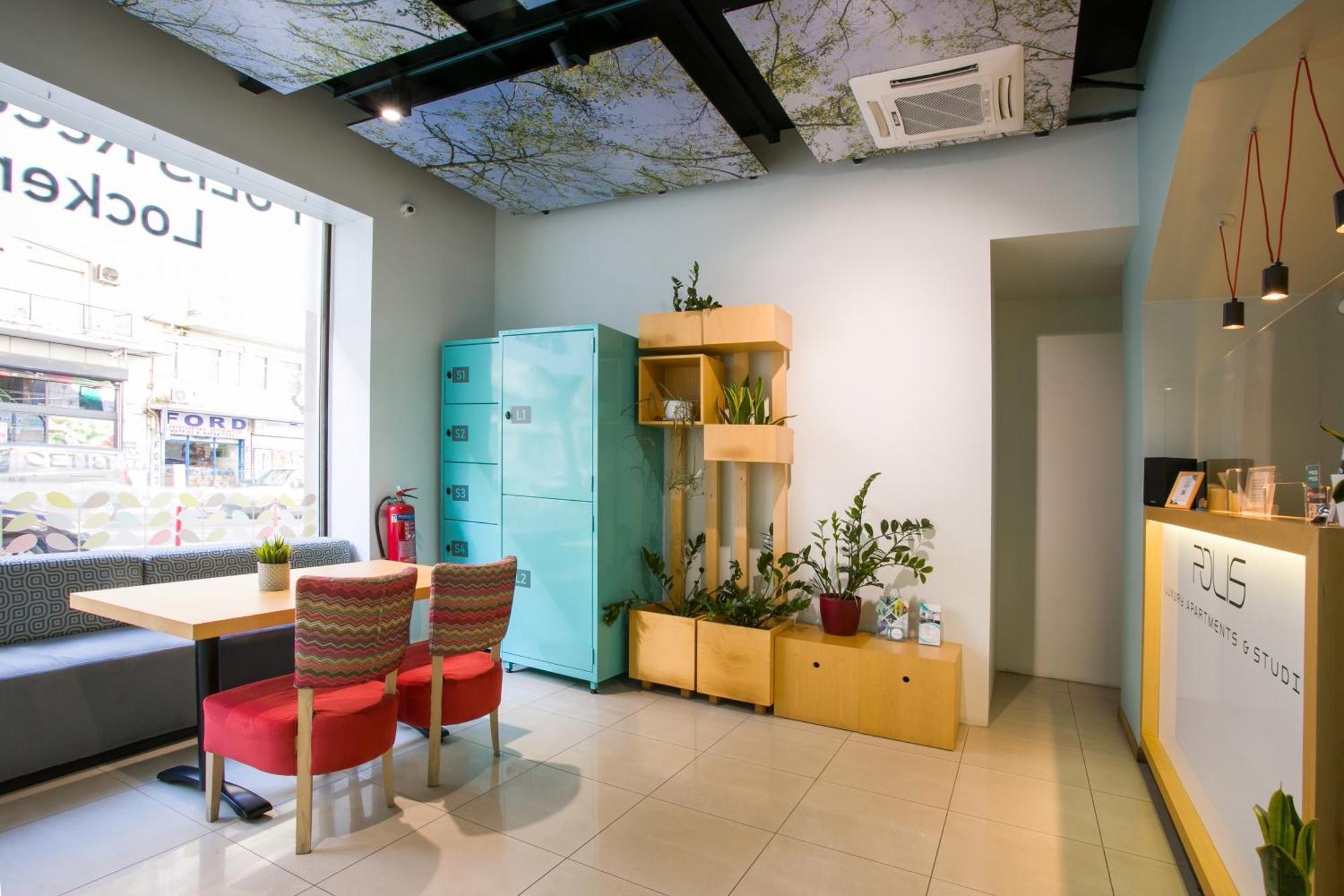 Apartment Polis