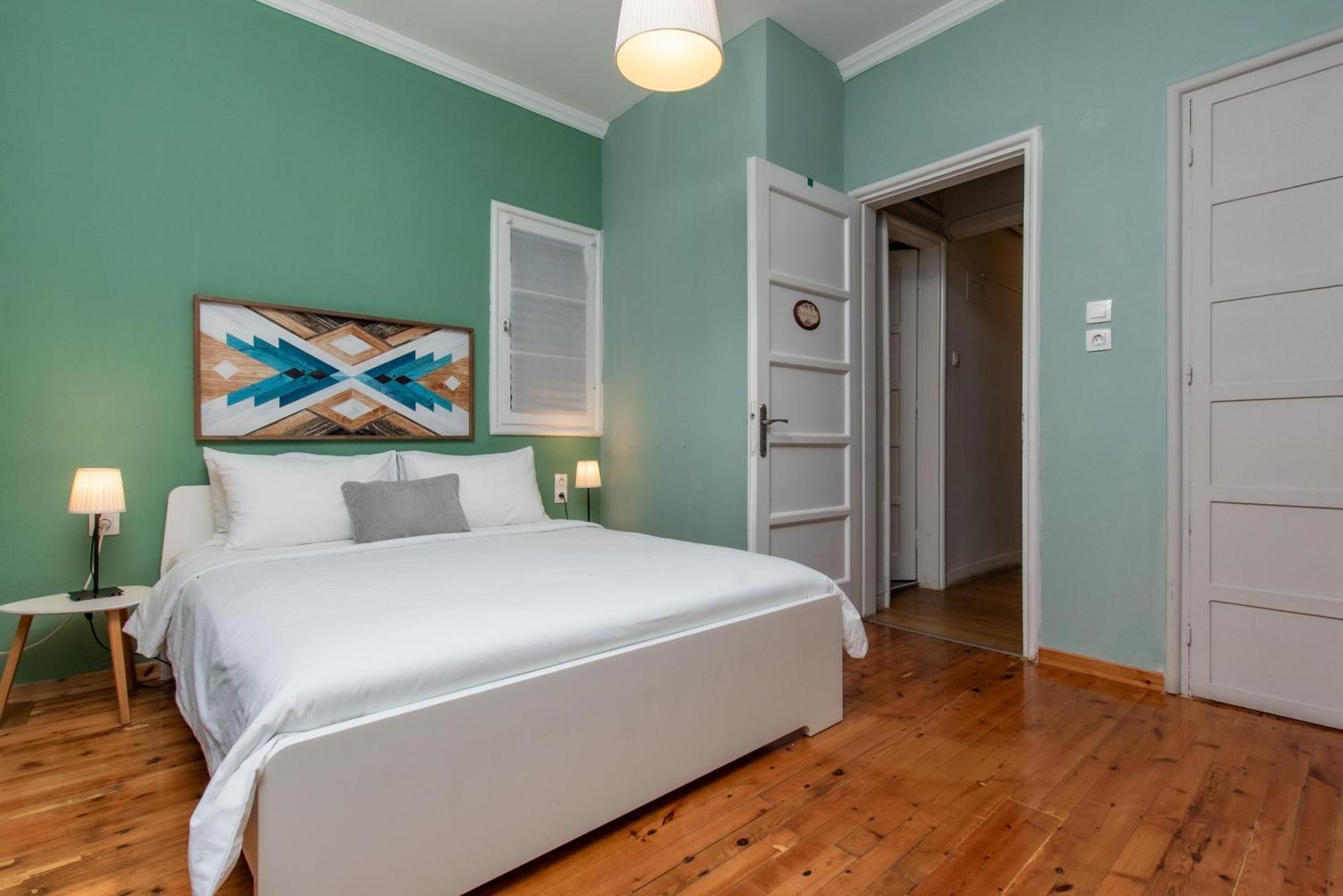 Apartment Houseloft White Tower Collection *