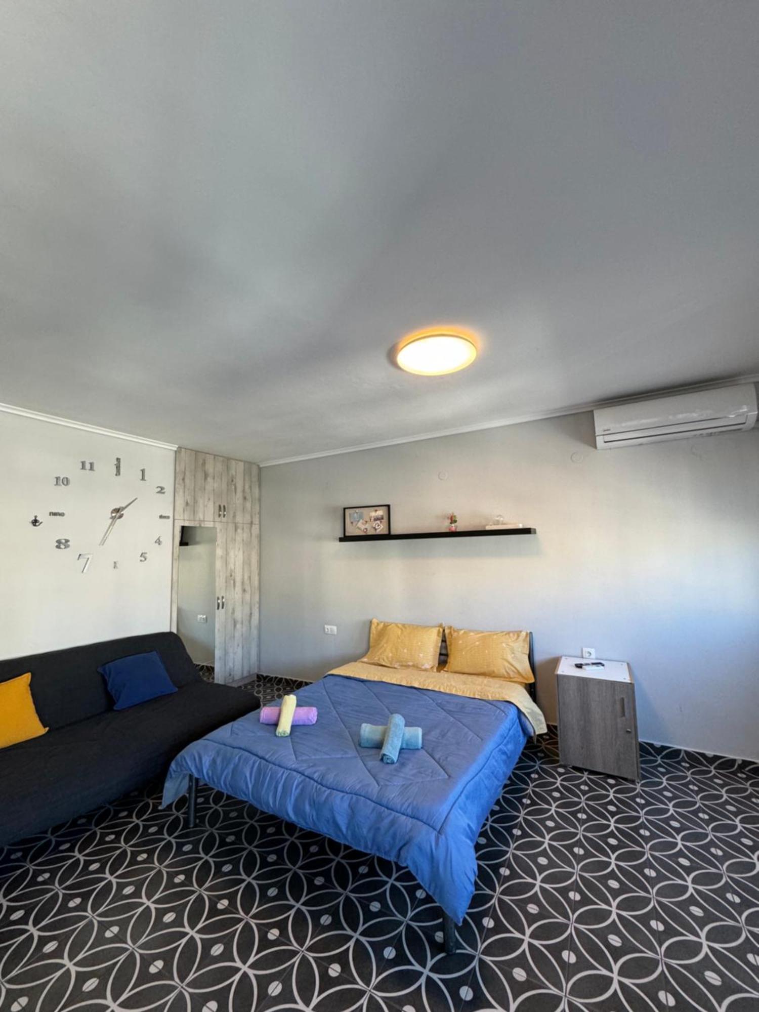 Modiano Studio ι By Socrates Junior Houses