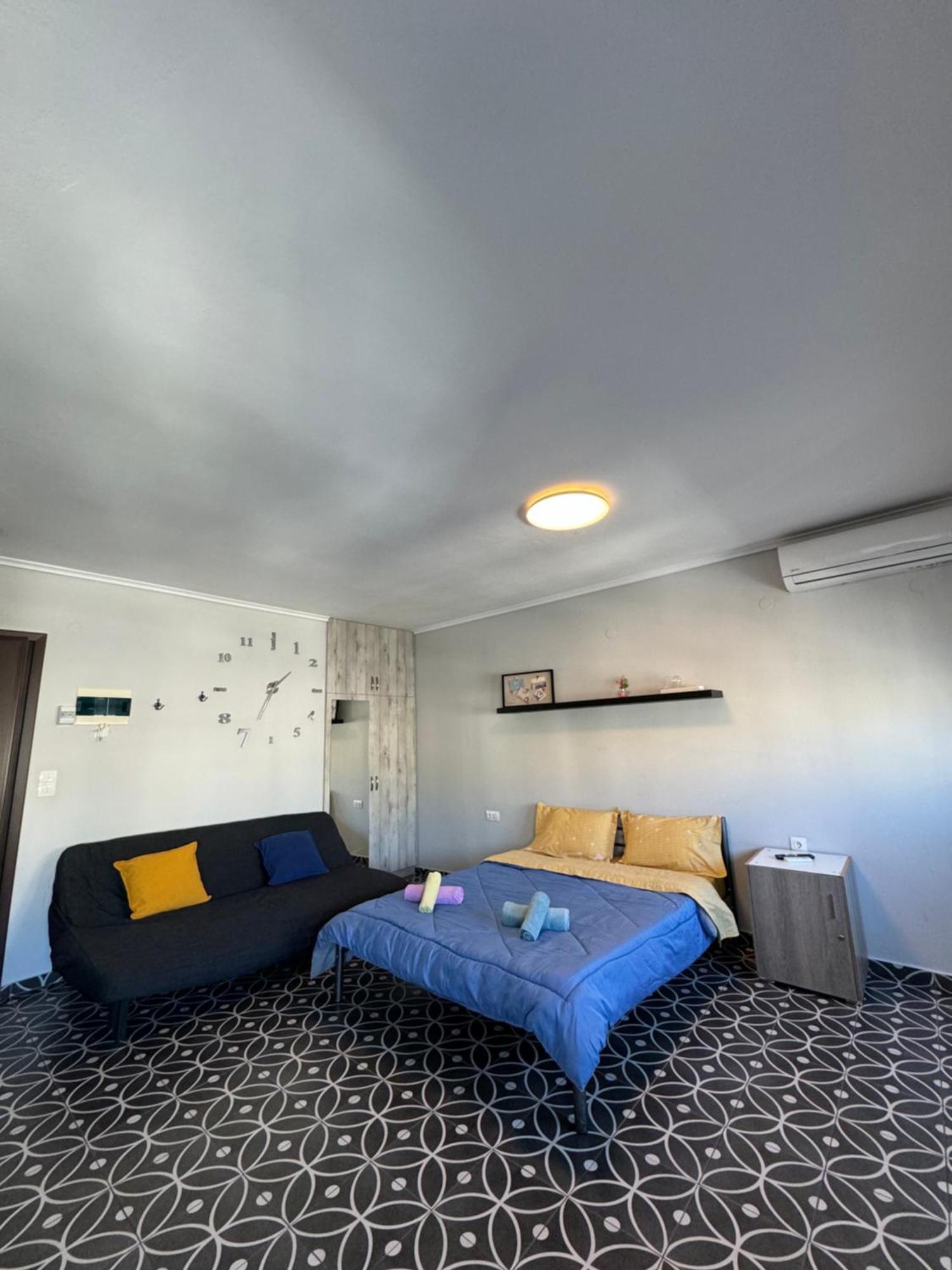 Modiano Studio ι By Socrates Junior Houses * Thessaloniki