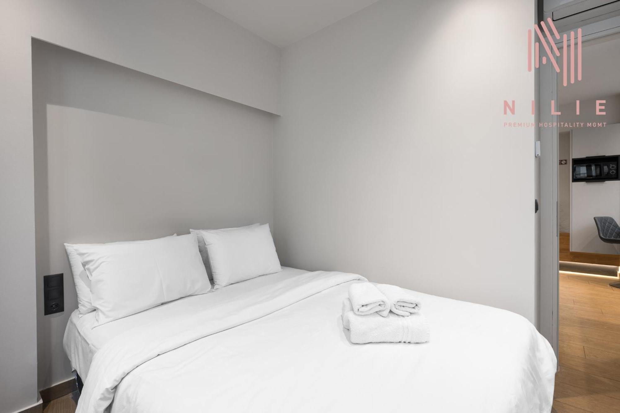 Vellow Door, Nilie Hospitality Mgmt
