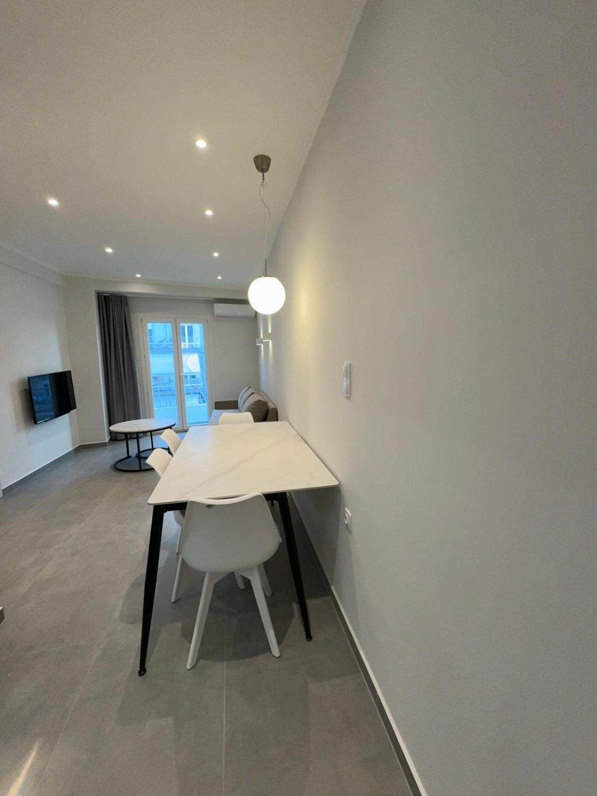Ifestos-your Urban Appartement *