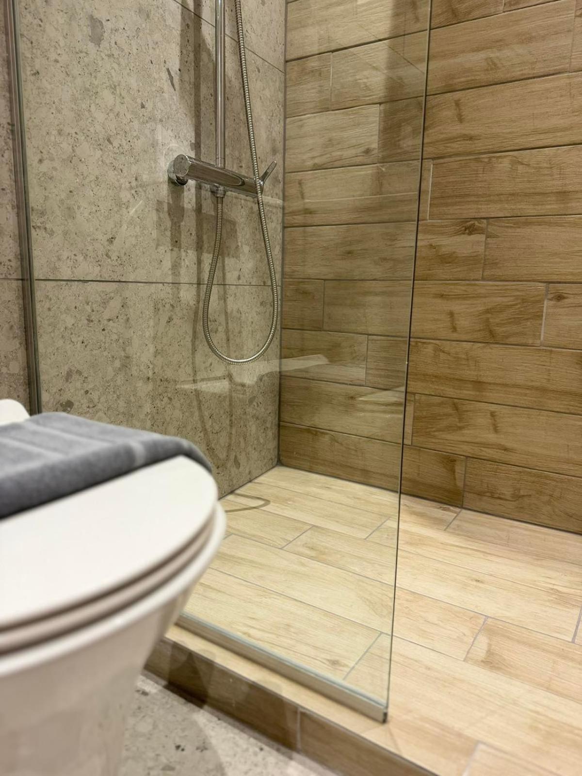 Ifestos-your Urban Appartement