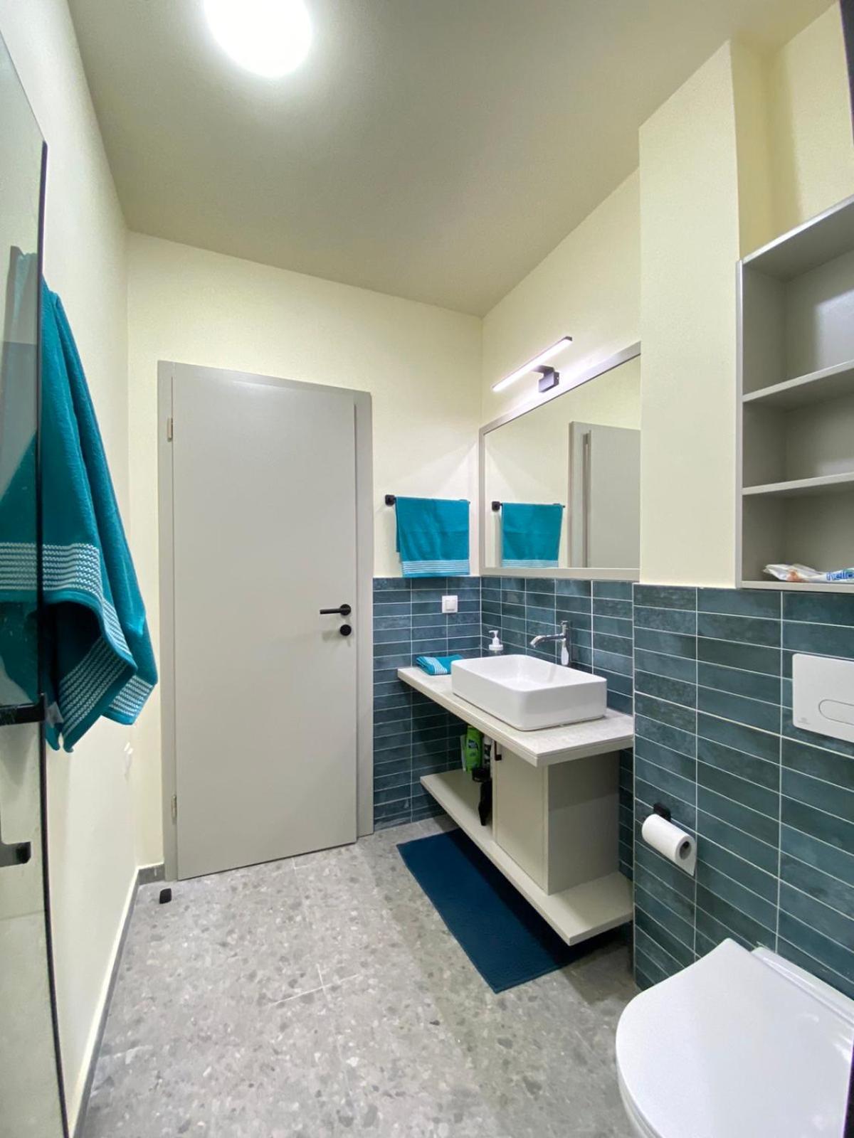C.15 Vardan's Apartment *