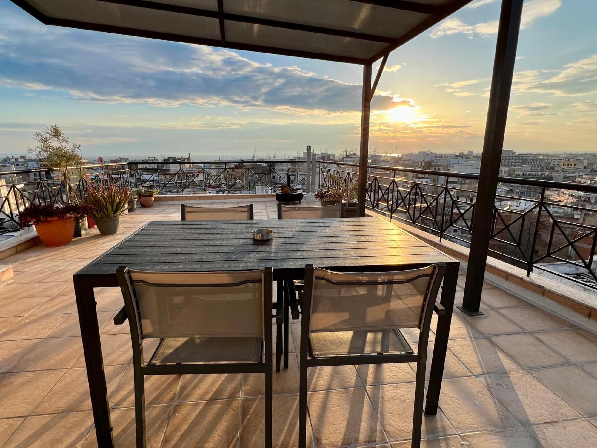 Apartment 180° Rooftop View Thessaloniki