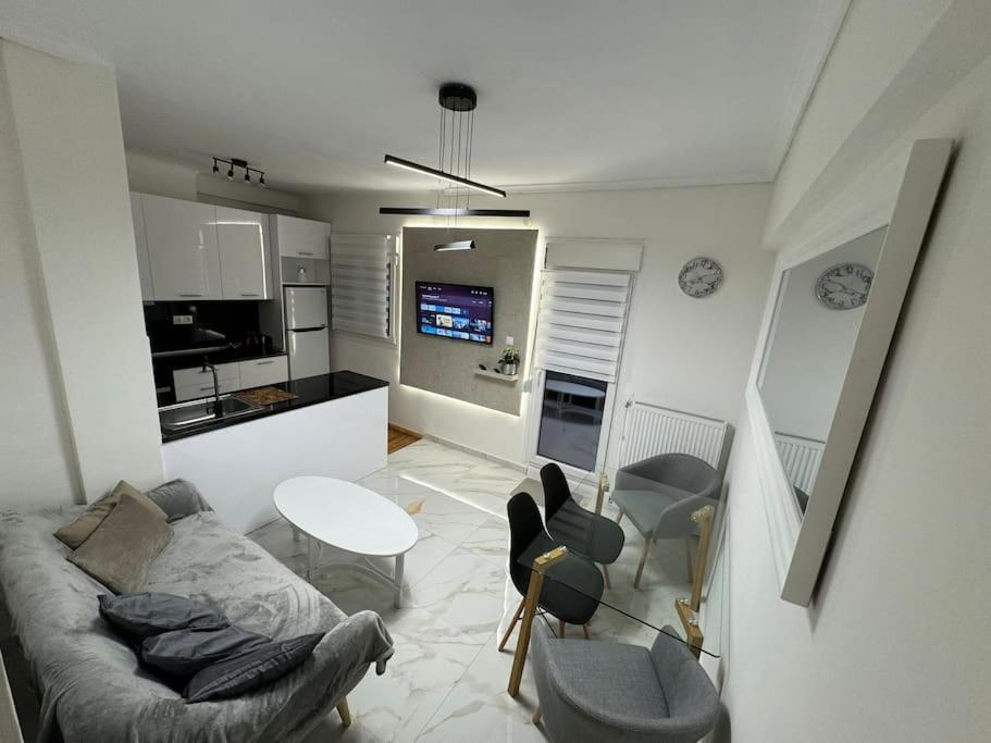 Cityscape Haven In Appartement Thessaloniki
