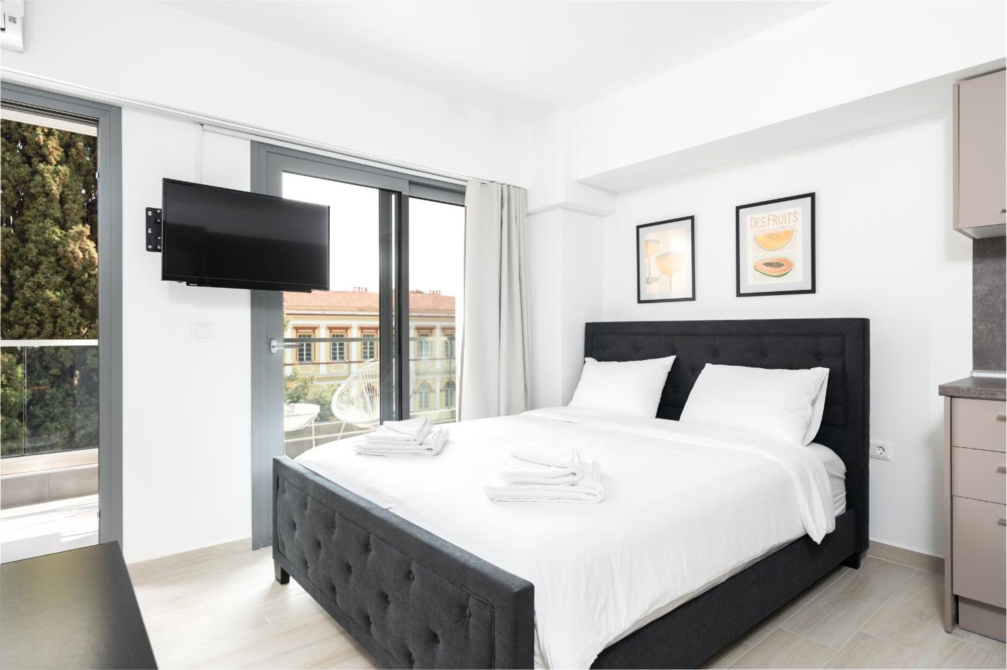 Velvet Luxury In The Center By Binobi! Daire