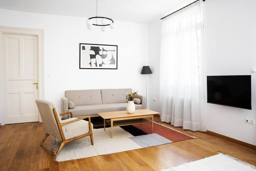 Sofia Sunshine Serenity Apartment Thessaloniki