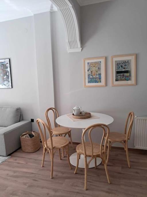 Mavili#19 Elegant Downtown * Thessaloniki