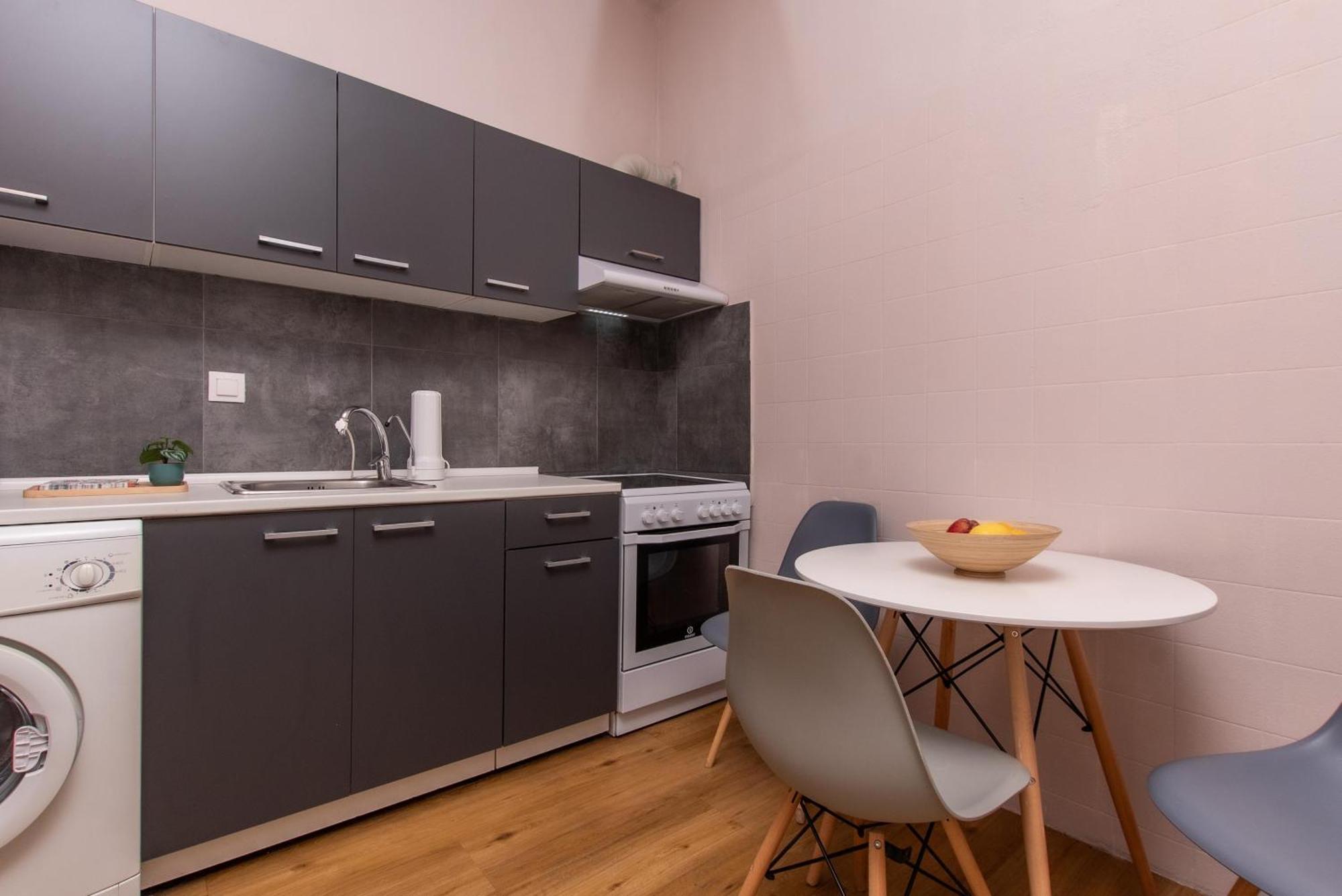 Apartment Houseloft White Tower Collection
