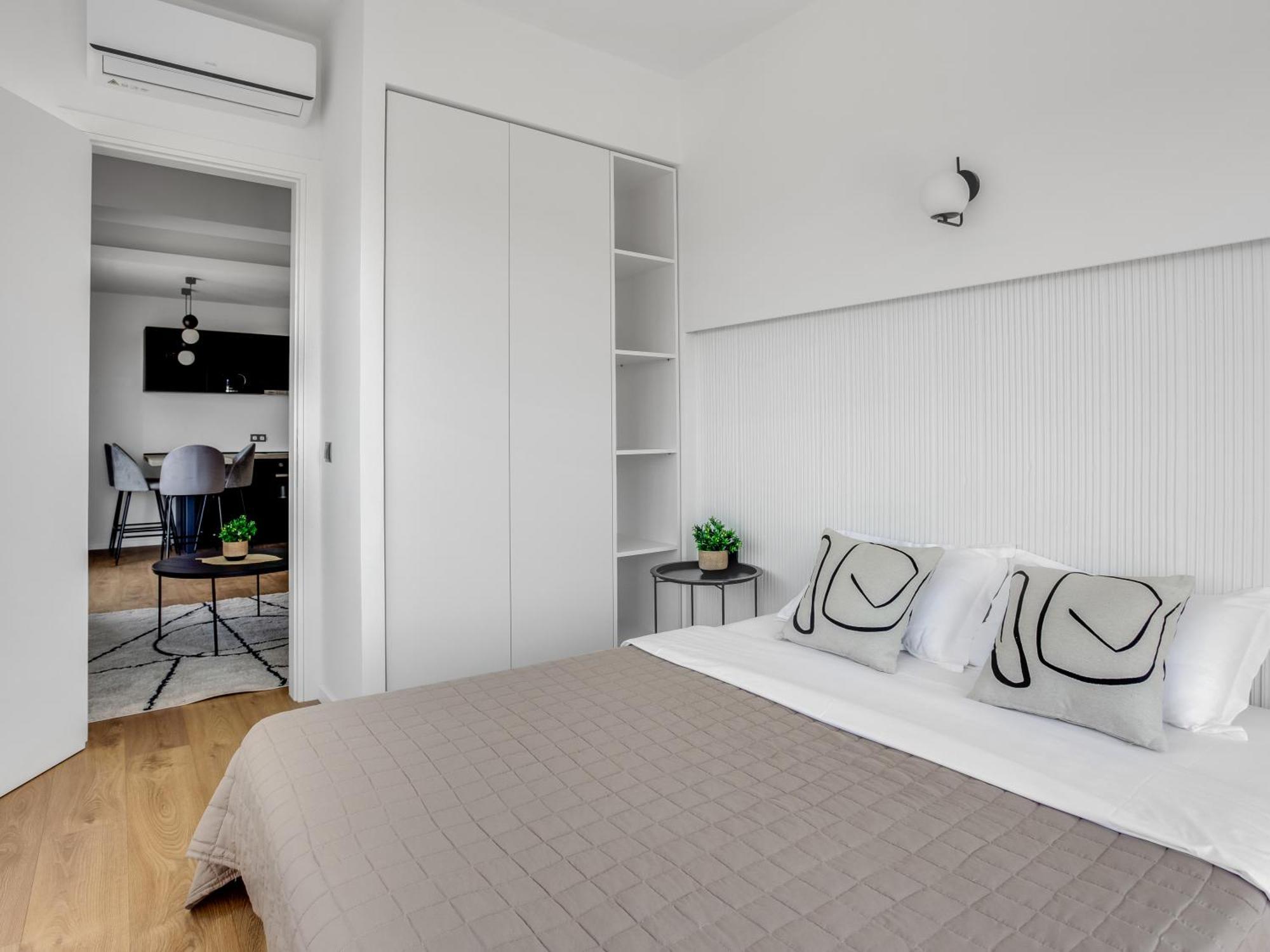 Sanders Arch Apartment *