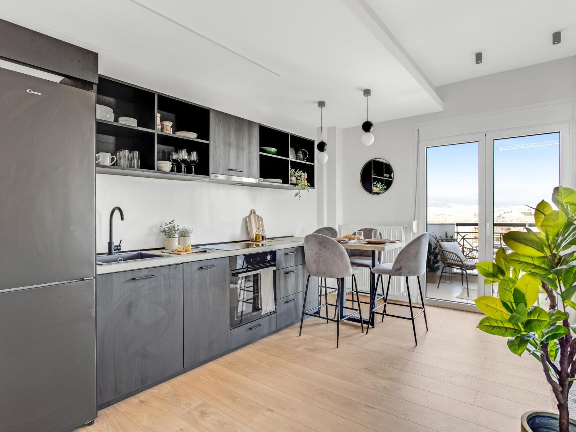 Sanders Arch Apartment