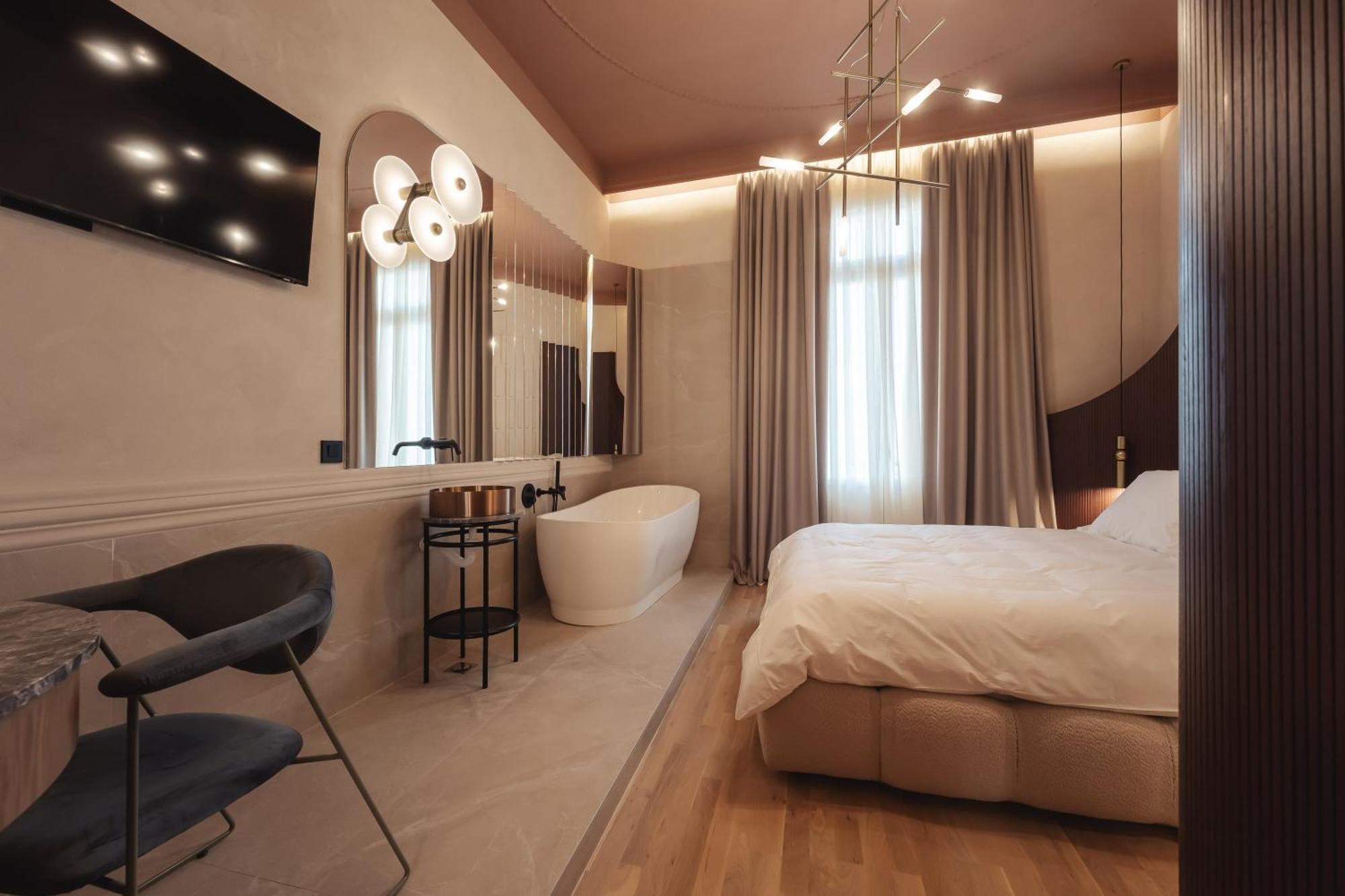 Zenith Premium Aparthotel *