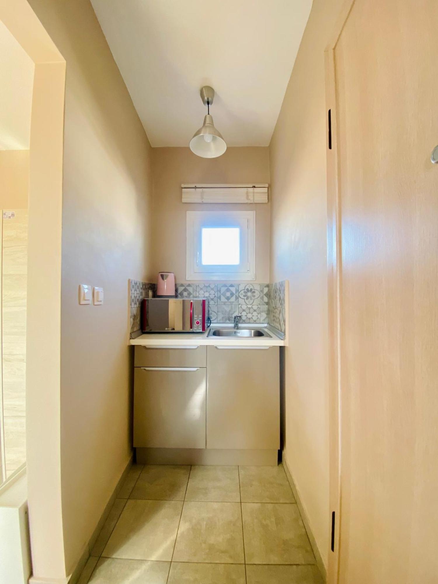 Elegant In The Center Of City. Apartment *