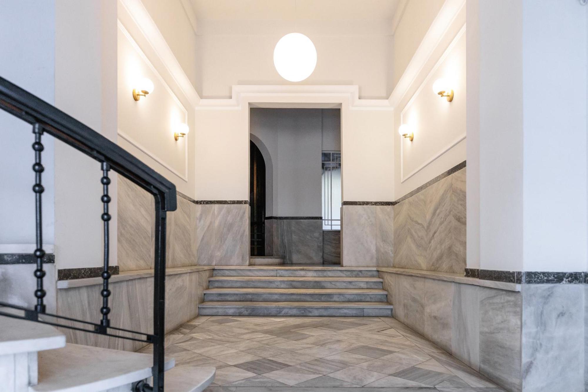 Couple-in Magical With Jacuzzi Apartment Thessaloniki