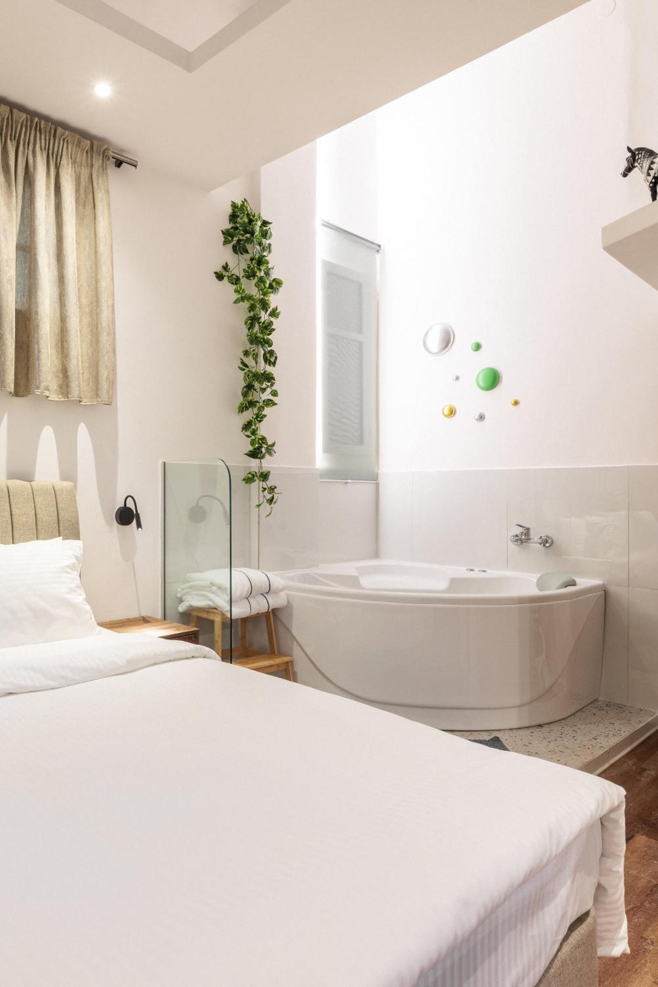 Couple-in Magical With Jacuzzi *