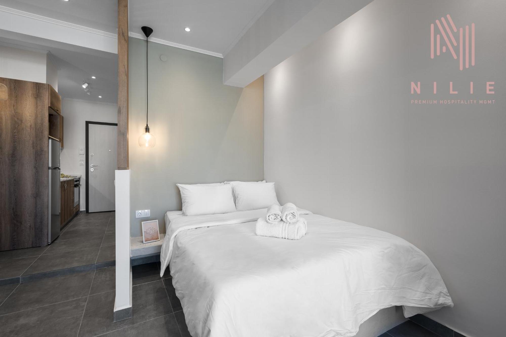 V1 Penthouse, Nilie Hospitality Mgmt *