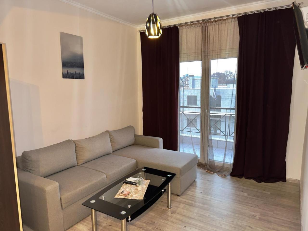 Apartment Damias *