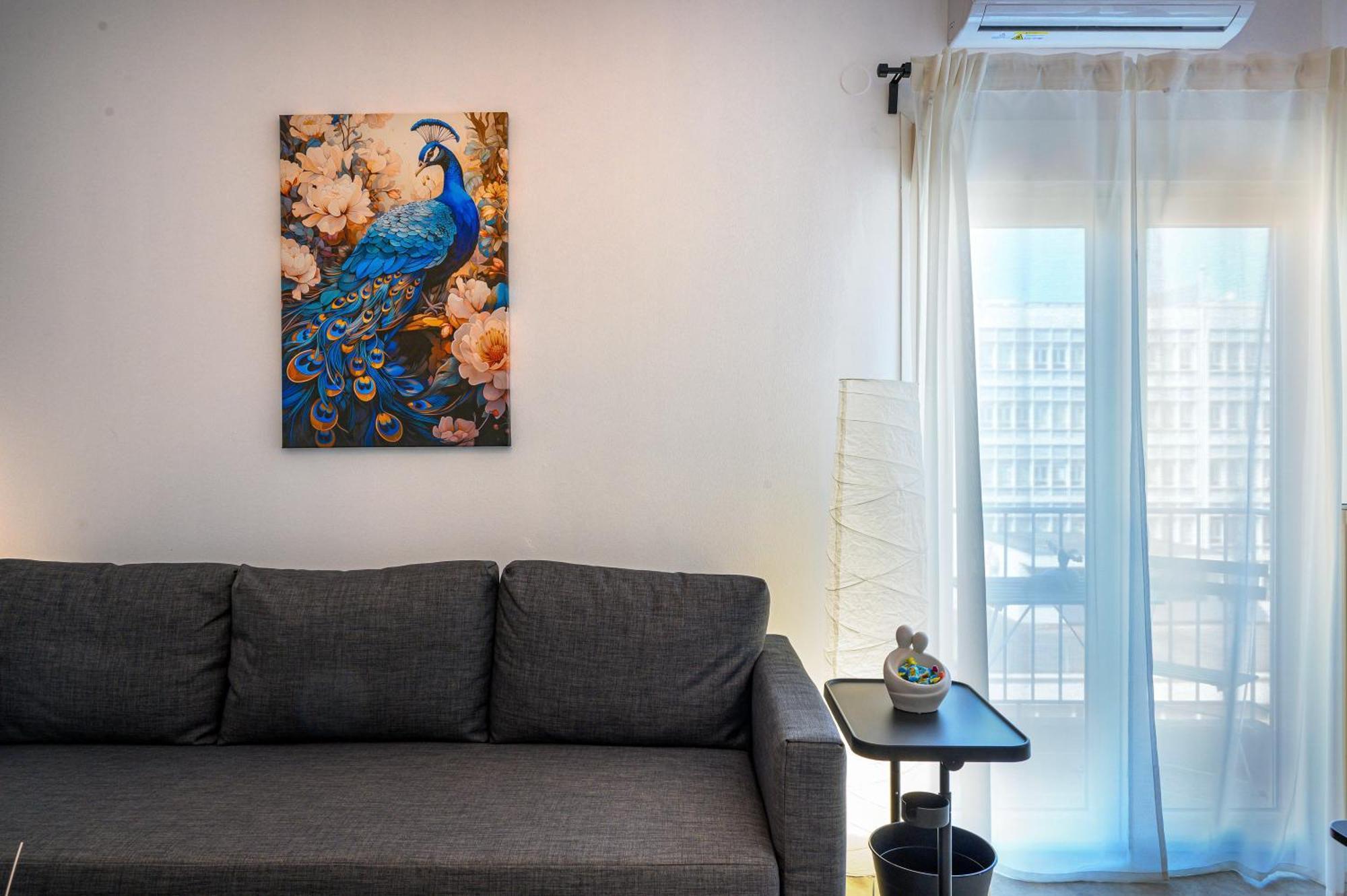 Apartment Center Downtown *
