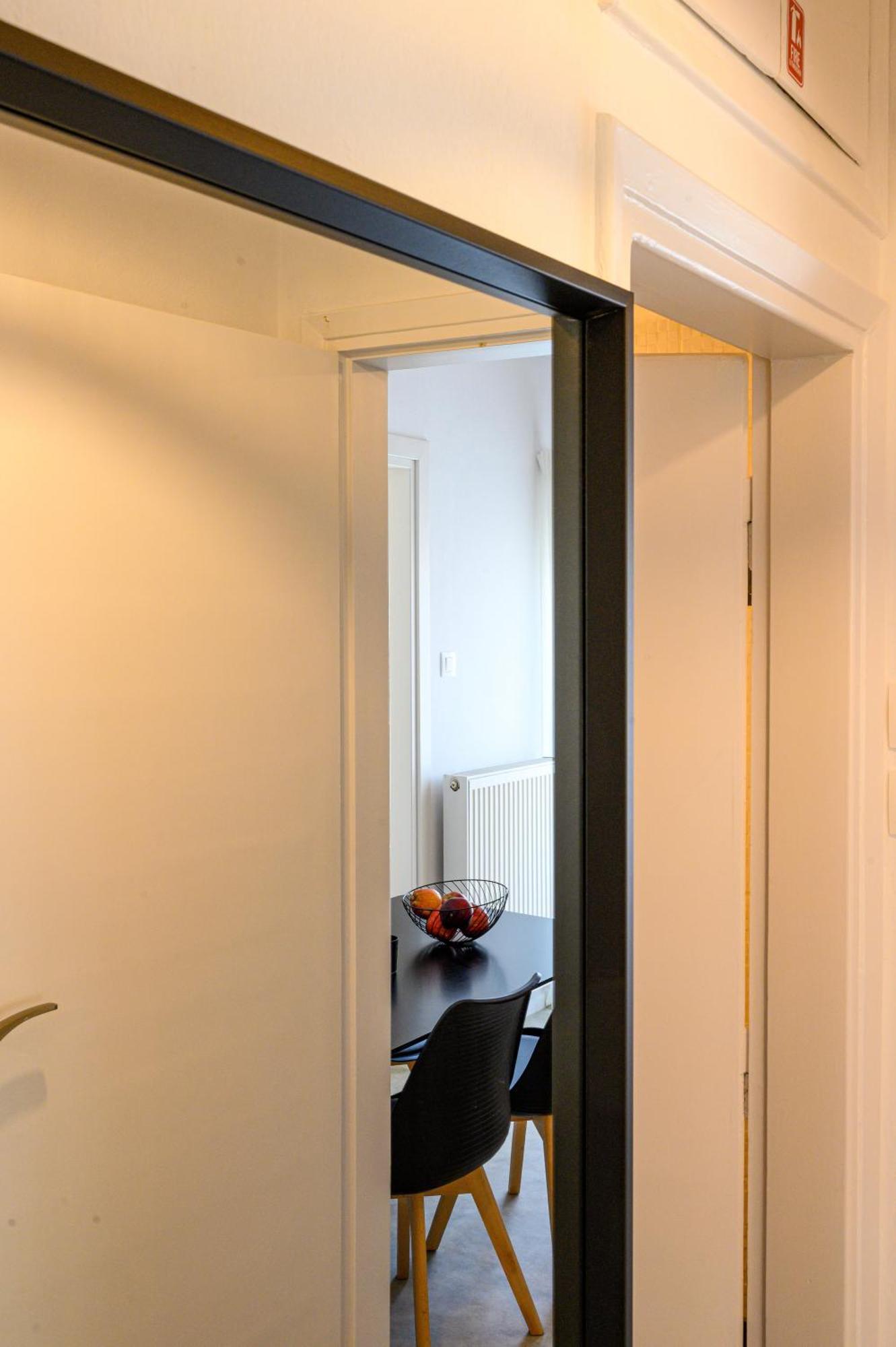 Center Downtown Apartment