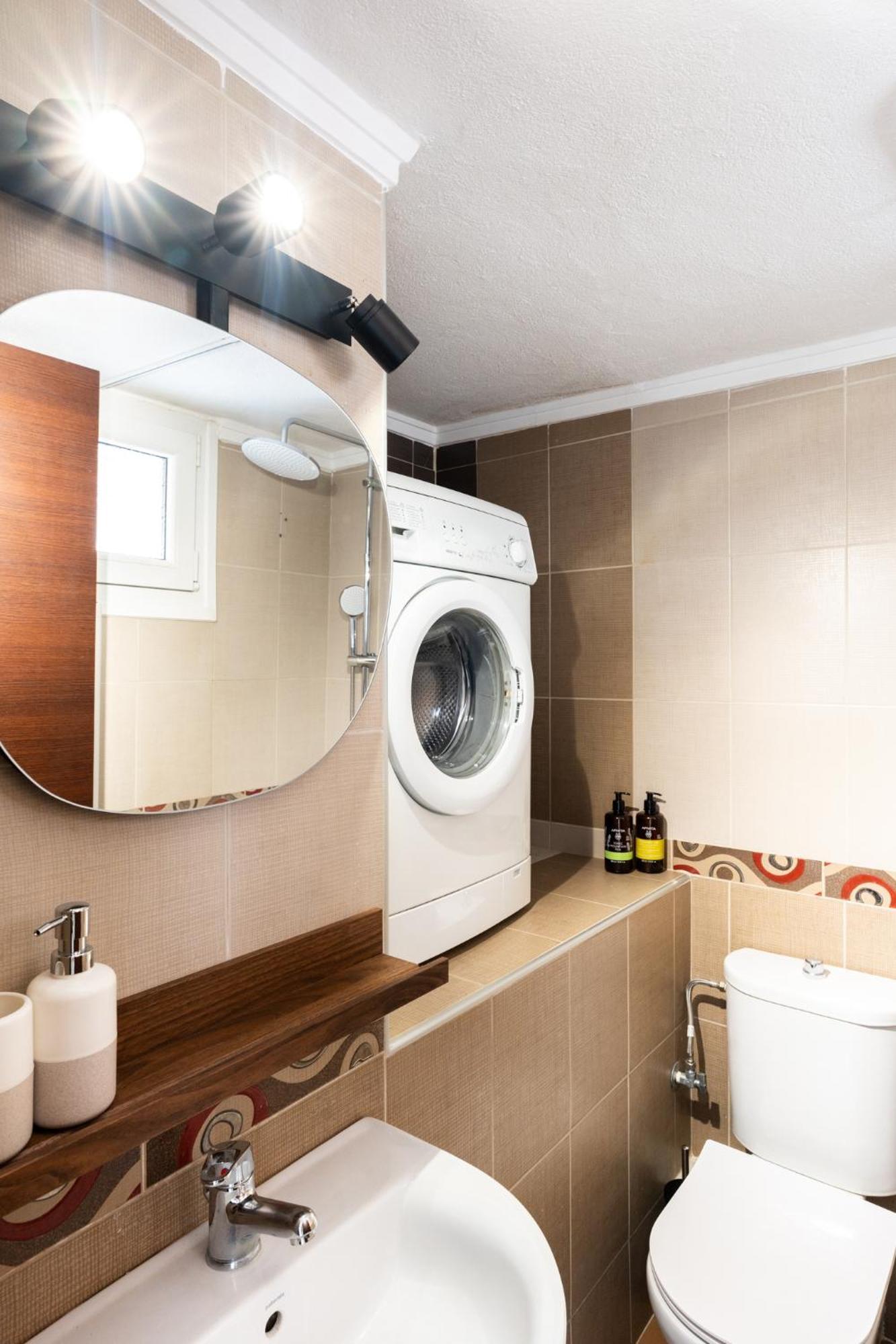 Pomegranate Luxury Penthouse Maisonette With Beautiful Terrace & Free Parking By Binobi ! Thessaloniki