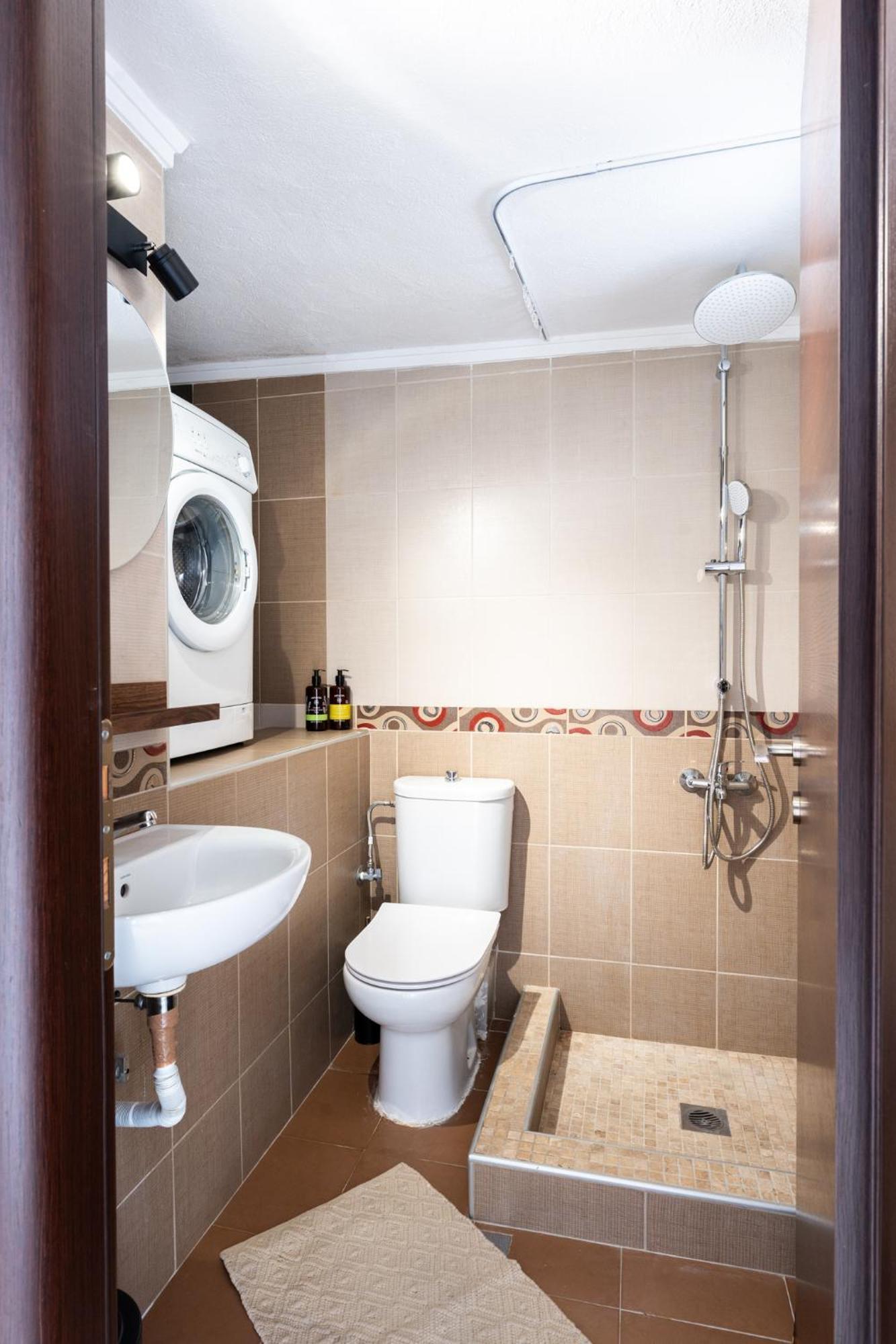 Apartment Pomegranate Luxury Penthouse Maisonette With Beautiful Terrace & Free Parking By Binobi ! Thessaloniki